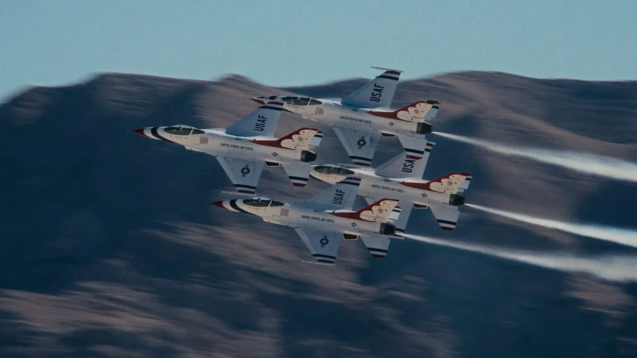 Havacılığın Sınırlarını Zorlayanlar: Thunderbirds