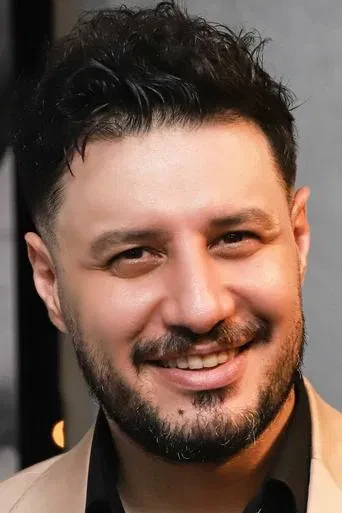 جواد عزتی